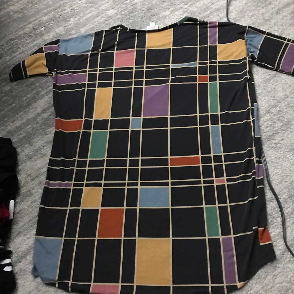 Lularoe top